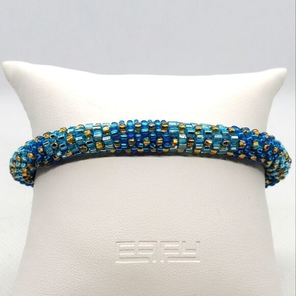 NWT 3 Strands Blue & Gold Colored Beaded Bracelet - Picture 1 of 5